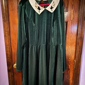 Disney holiday festive Green Velvet women’s Dress with Embroidered Collar